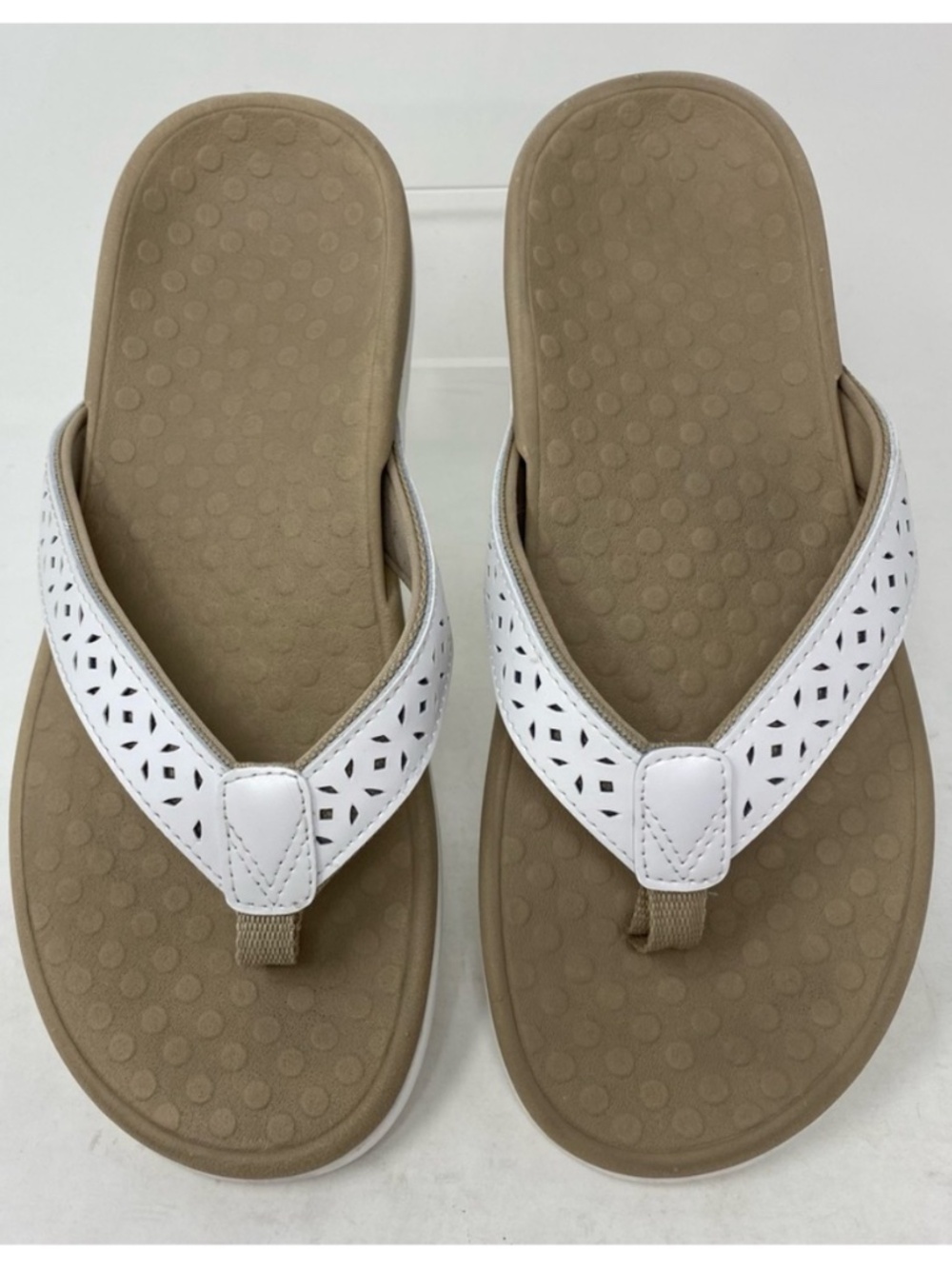 Vionic Tide Perforated Toe Post Thong Sandals TVW5302 Sz 7 White